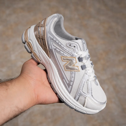 New Balance SV64